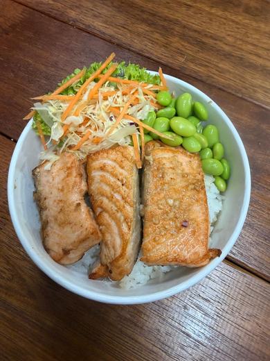 Tofu rice bowl with edamame