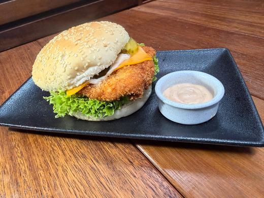 Chicken katsu burger with dipping sauce