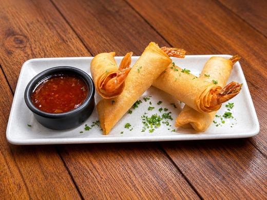 Prawn spring rolls with sweet chilli sauce