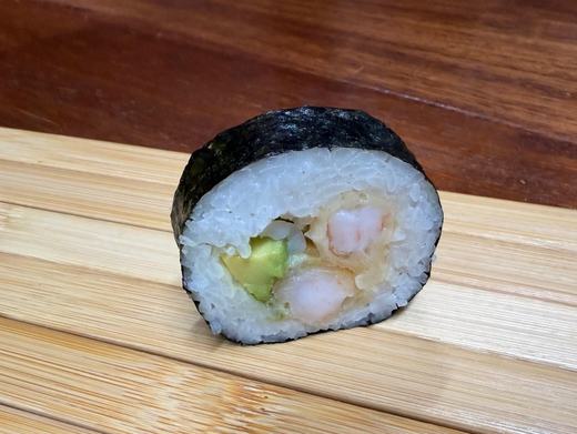 Prawn and avocado maki roll